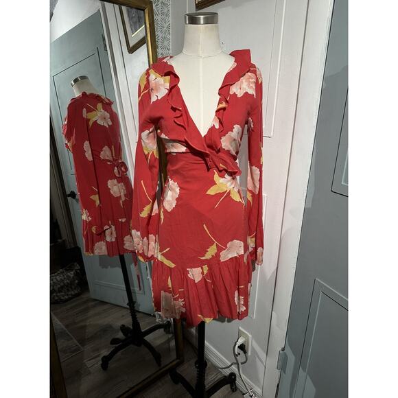 BILLABONG Ruffle Mini Floral Wrap Ruffle Dress Women Size Small - Picture 11 of 11